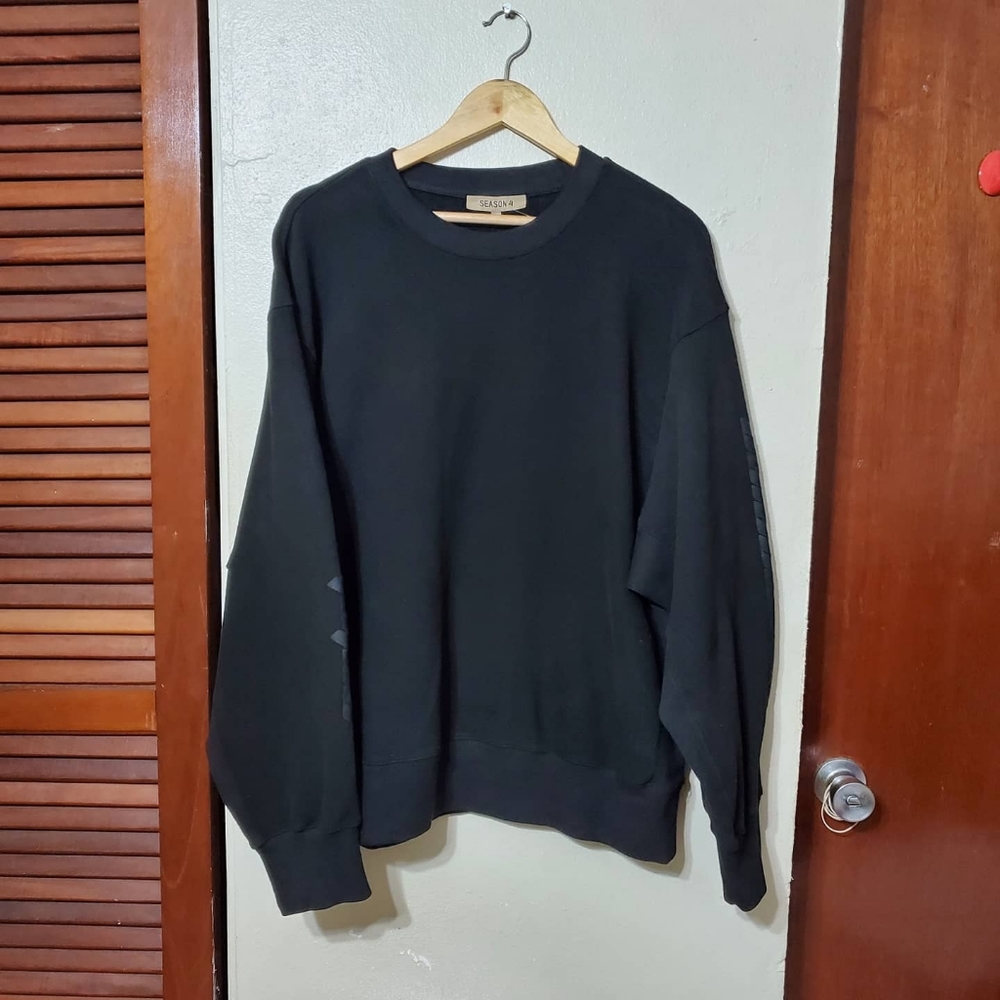 Yeezy season 4 Calabasas sweater